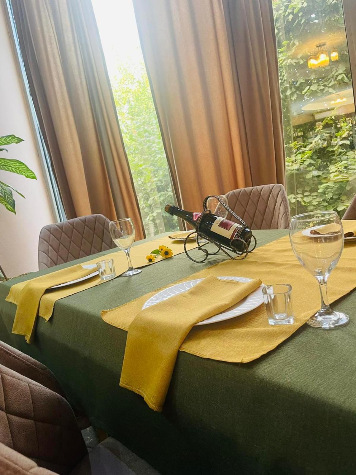 Laplje Selo Hotel Konstantin מראה חיצוני תמונה